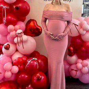 Elegant Pink Off-Shoulder Maternity Dress Club L London
